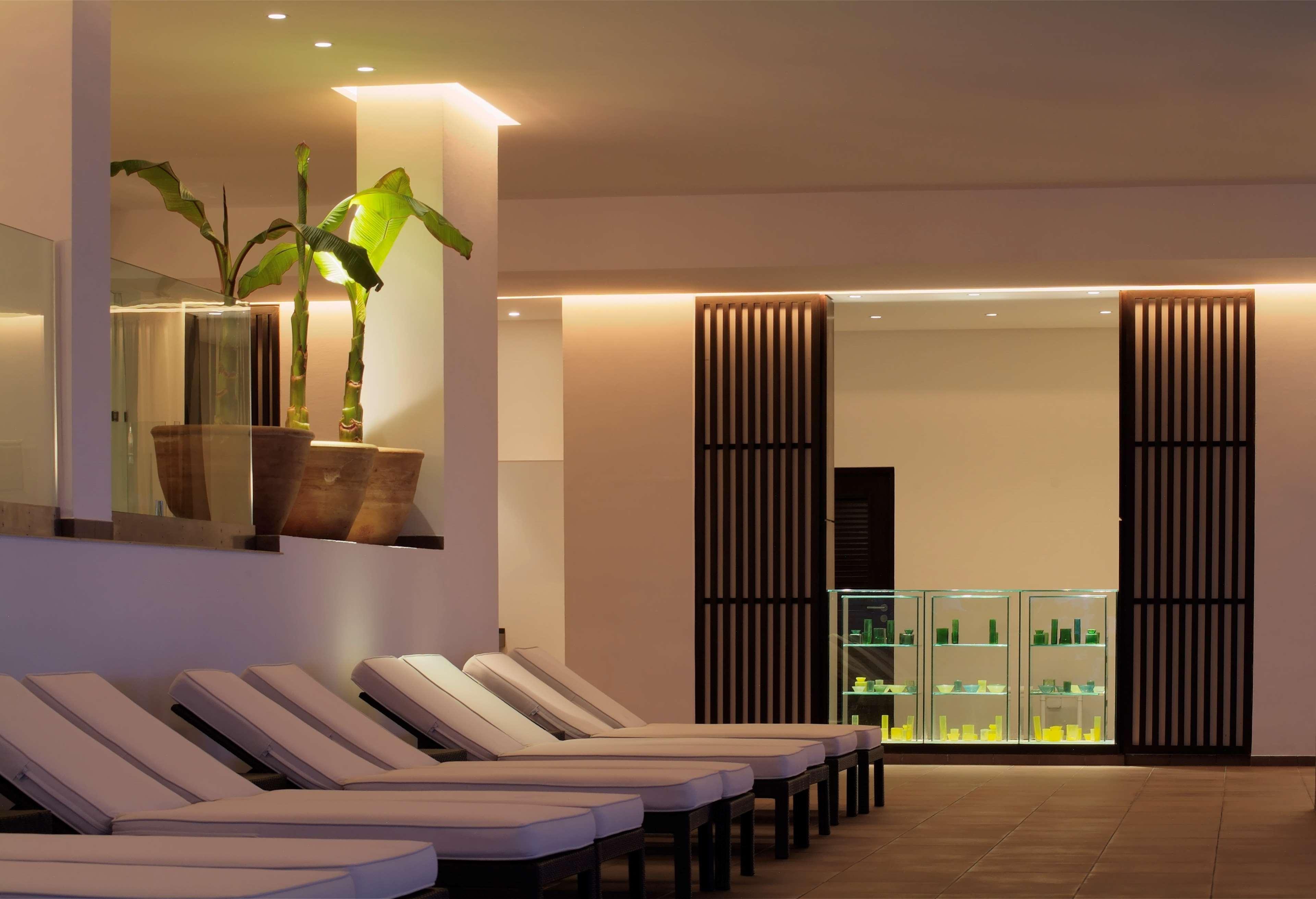 فندق راديسون بلو بالاس ريزورت آند ثالاسو، جربة مزرايا المظهر الخارجي الصورة The spa at The Standard, East Village